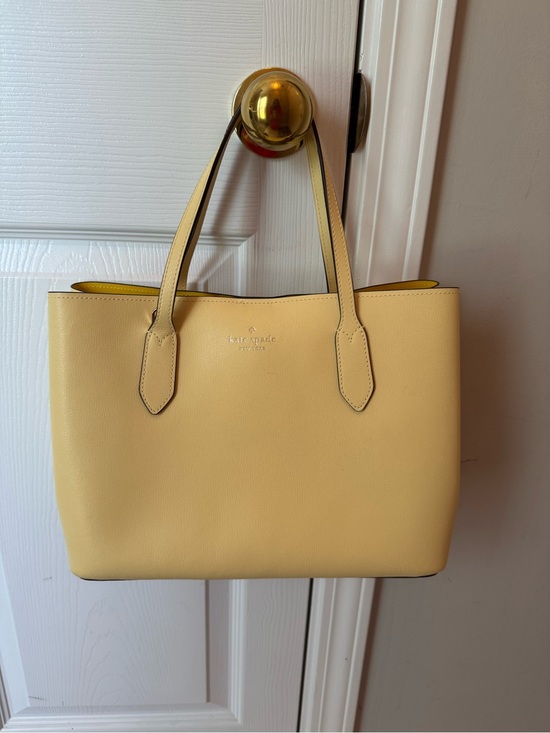 kate spade Handbags - kate spade Lemon Yellow Leather Tote